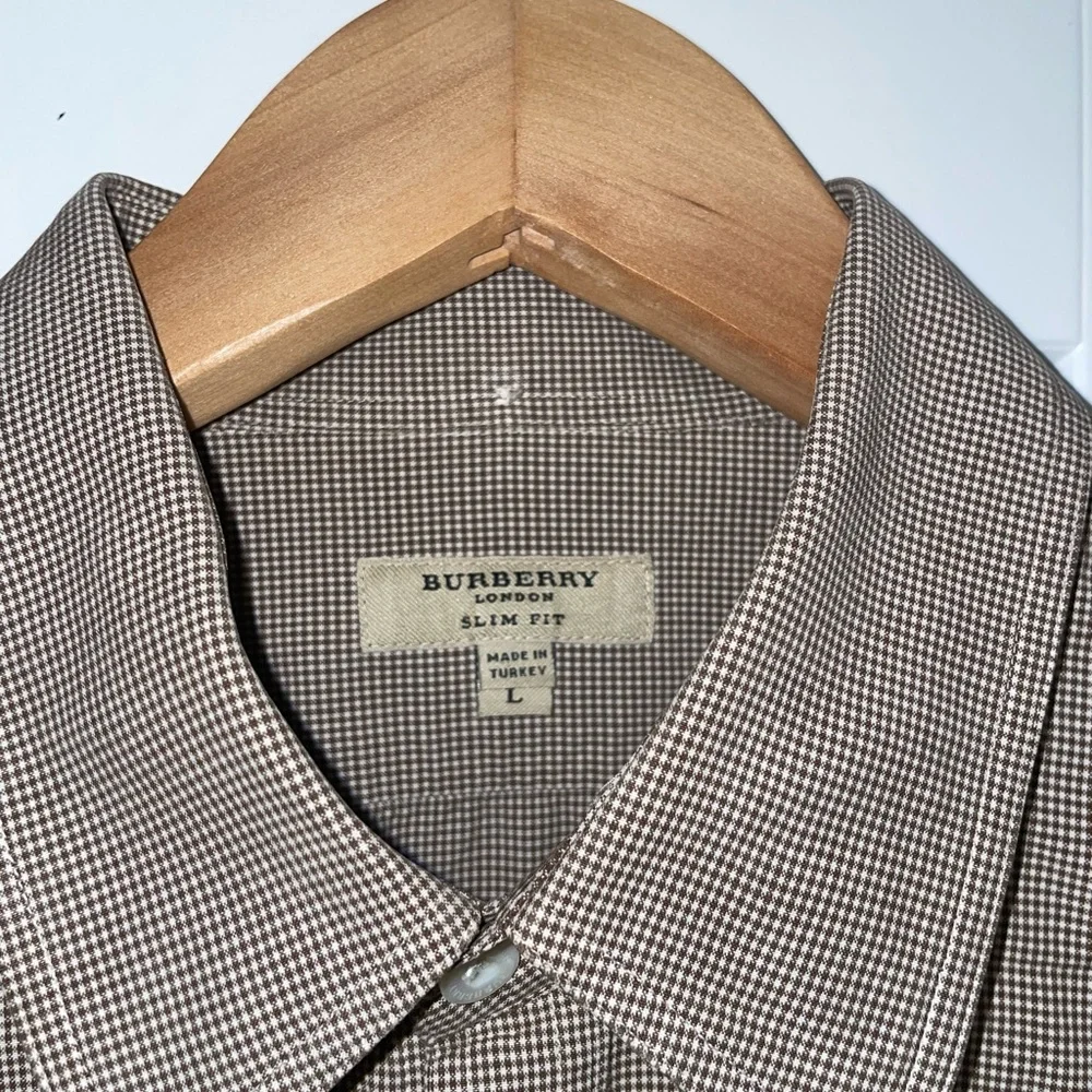 Men’s Burberry Brown Gingham Button Down - Picture 3 of 3